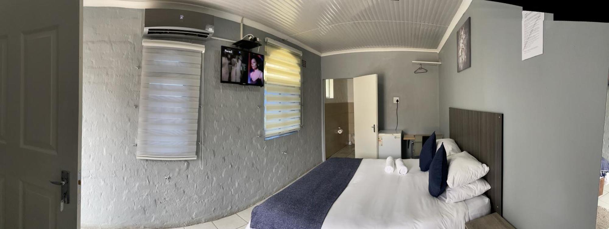 Host Hub Guest House كمبتون بارك المظهر الخارجي الصورة